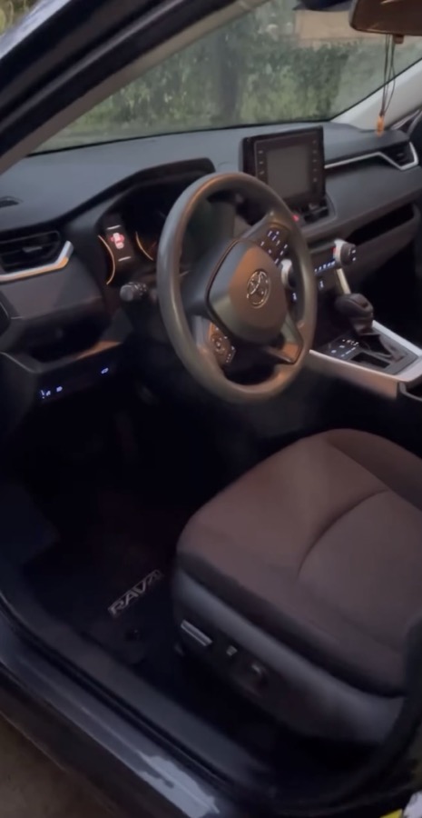 Clean dashboard and center console